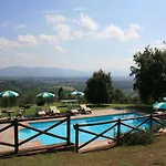 Charming Countryside With Pool فيلة *